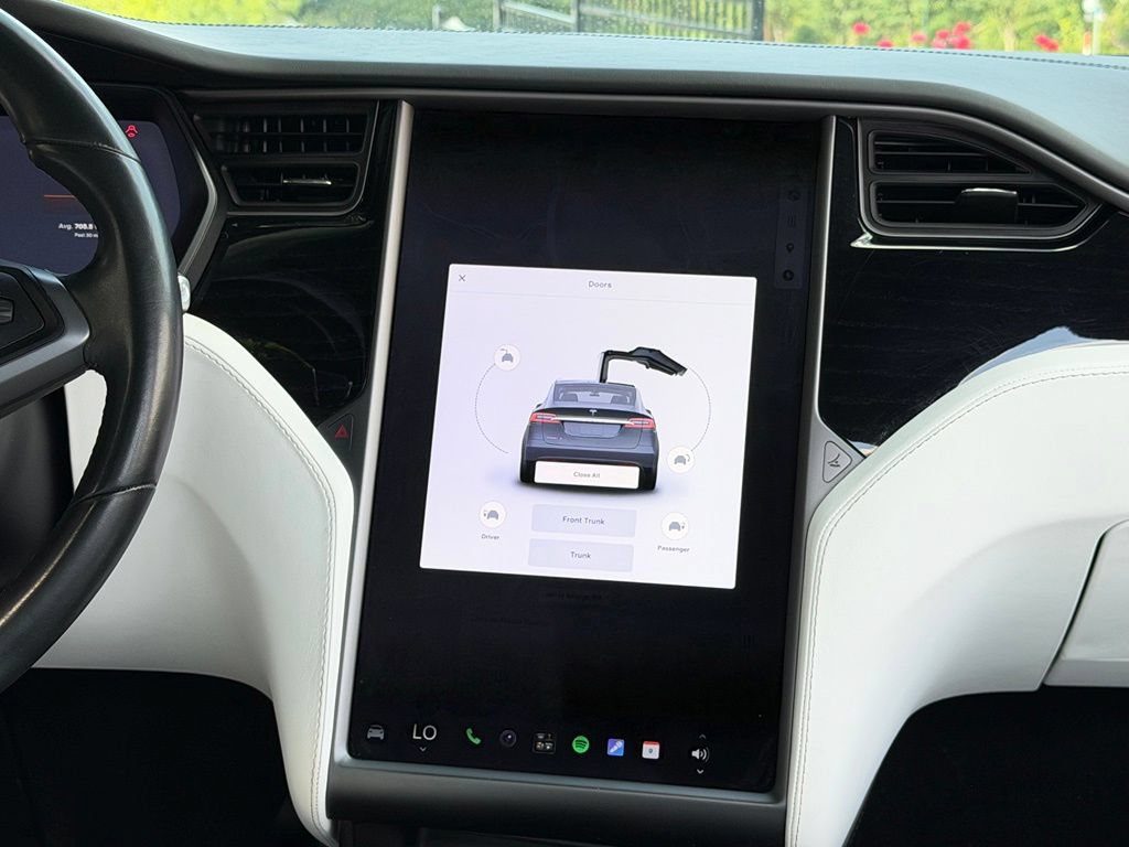 Used 2020 Tesla Model X Long Range AWD/4WD image 46