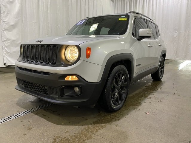 Used 2018 Jeep Renegade Altitude image 24
