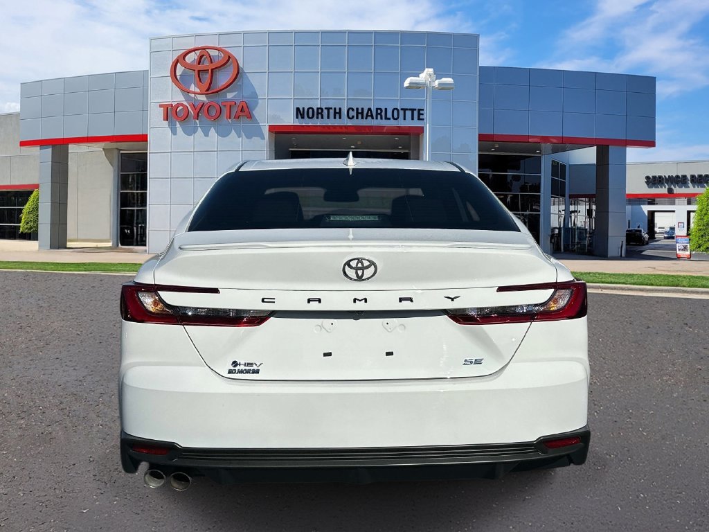 Used 2026 Toyota Camry SE FWD image 7