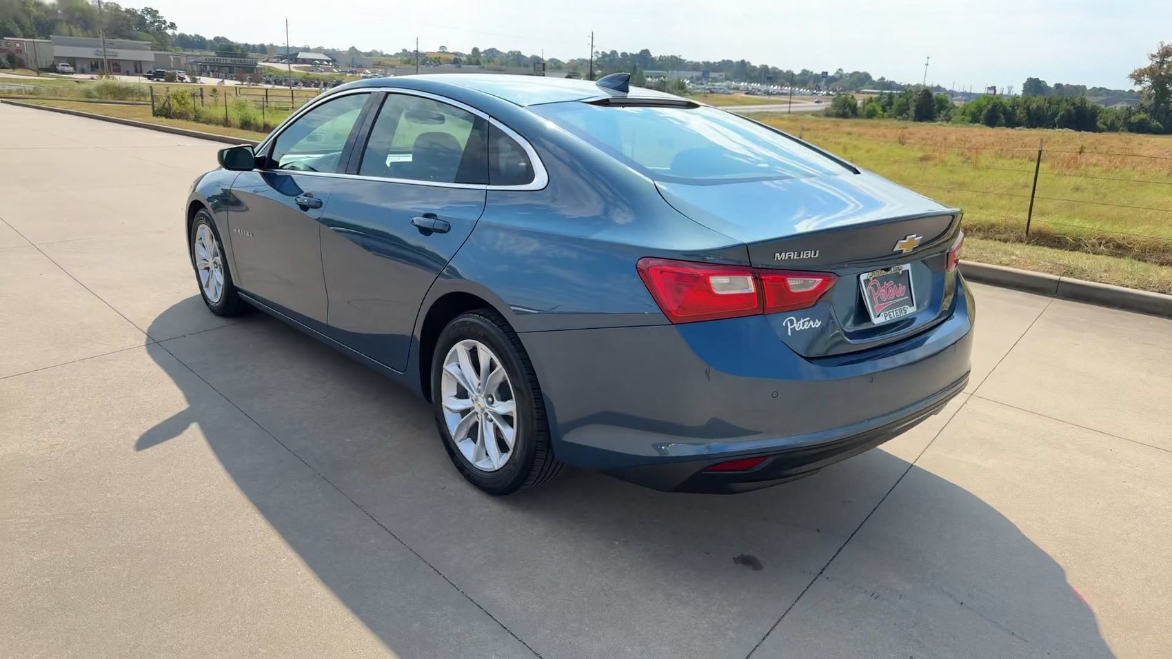 Used 2025 Chevrolet Malibu LT FWD image 7