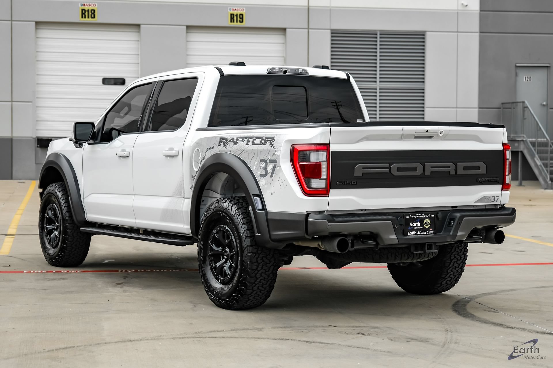 Used 2023 Ford F150 Raptor w/ Raptor 37 Performance Package AWD/4WD image 10