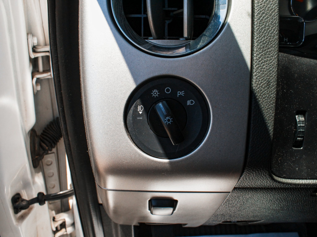 Used 2013 Ford Expedition EL King Ranch RWD image 11