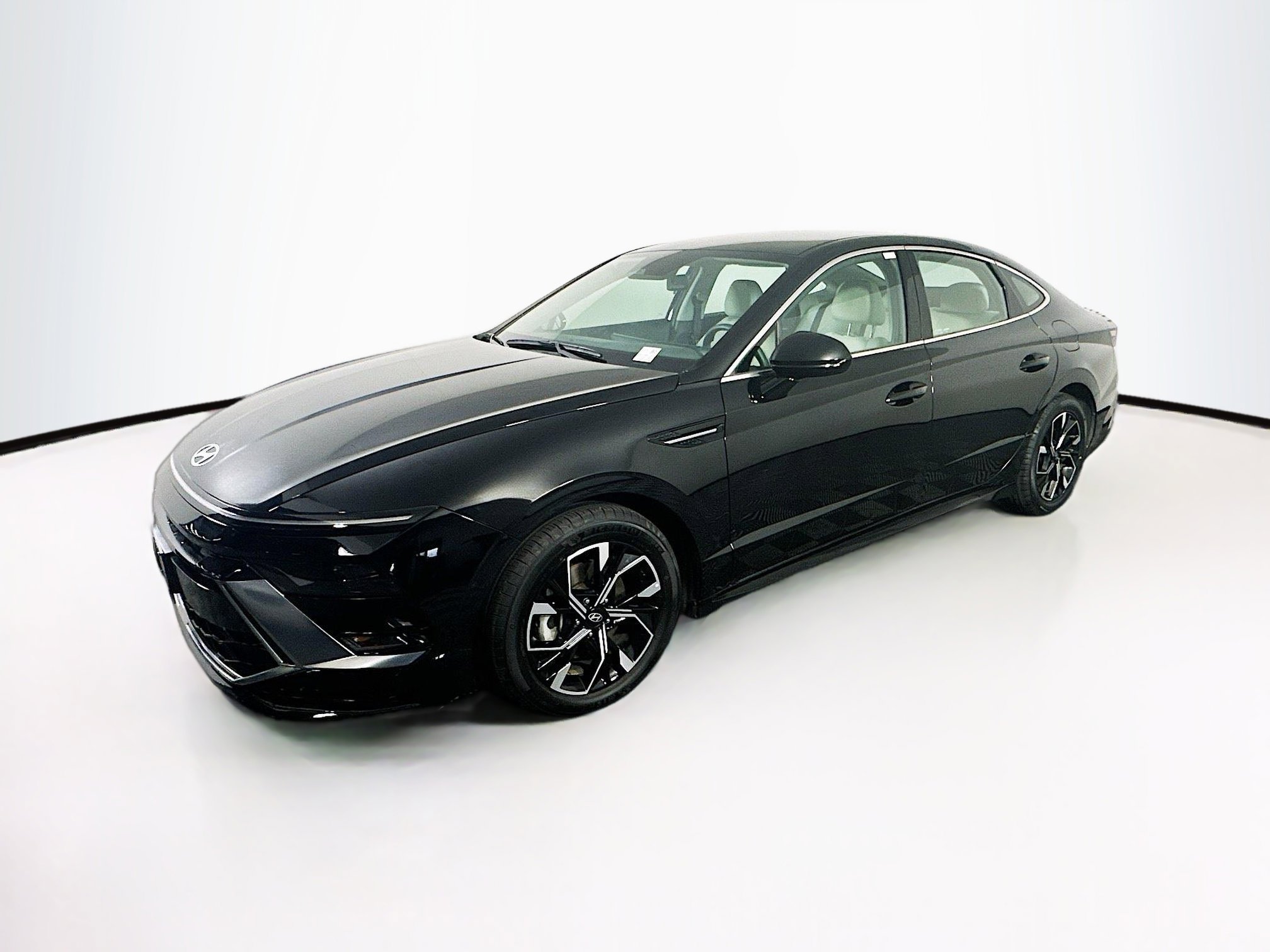 Used 2025 Hyundai Sonata SEL image 3