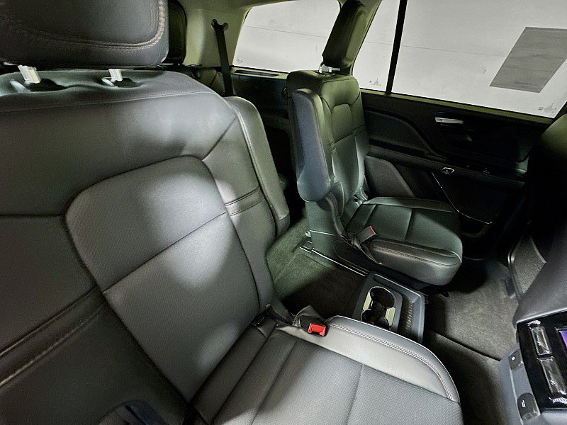 New 2026 Lincoln Aviator AWD image 29