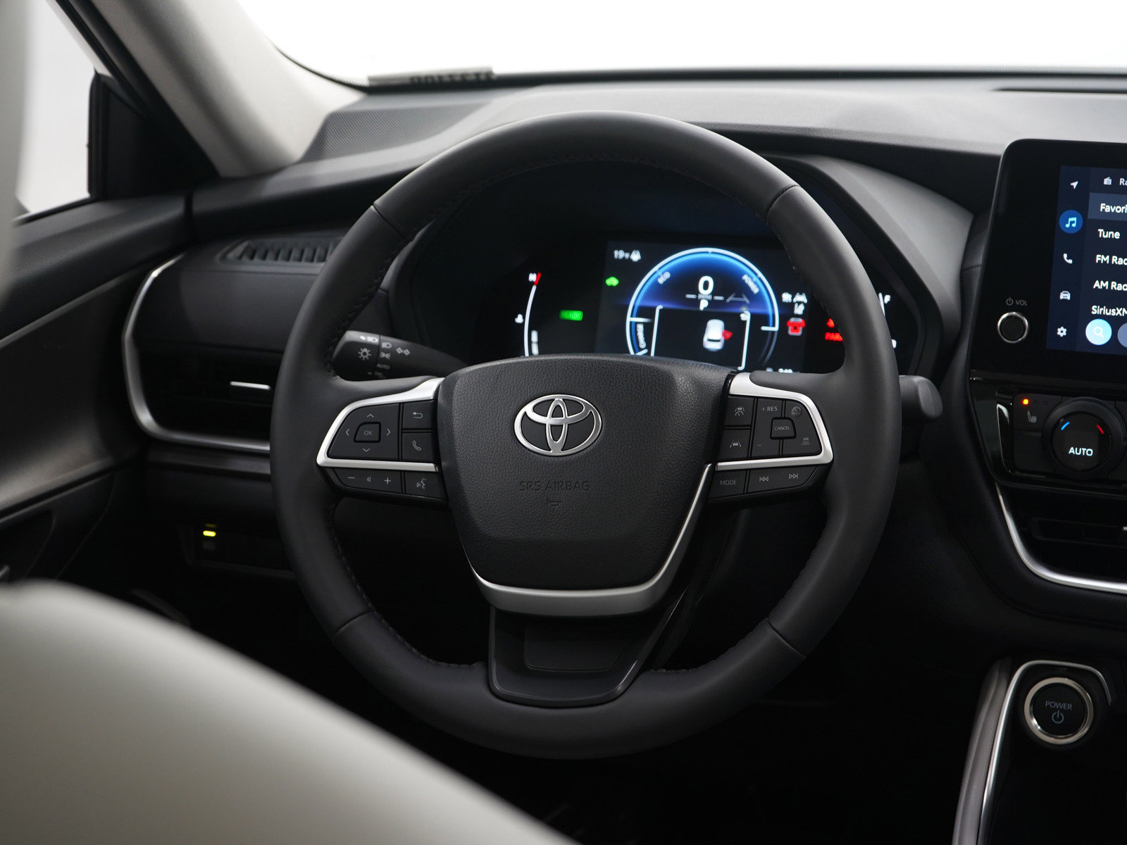 Used 2025 Toyota Grand Highlander AWD Hybrid image 17