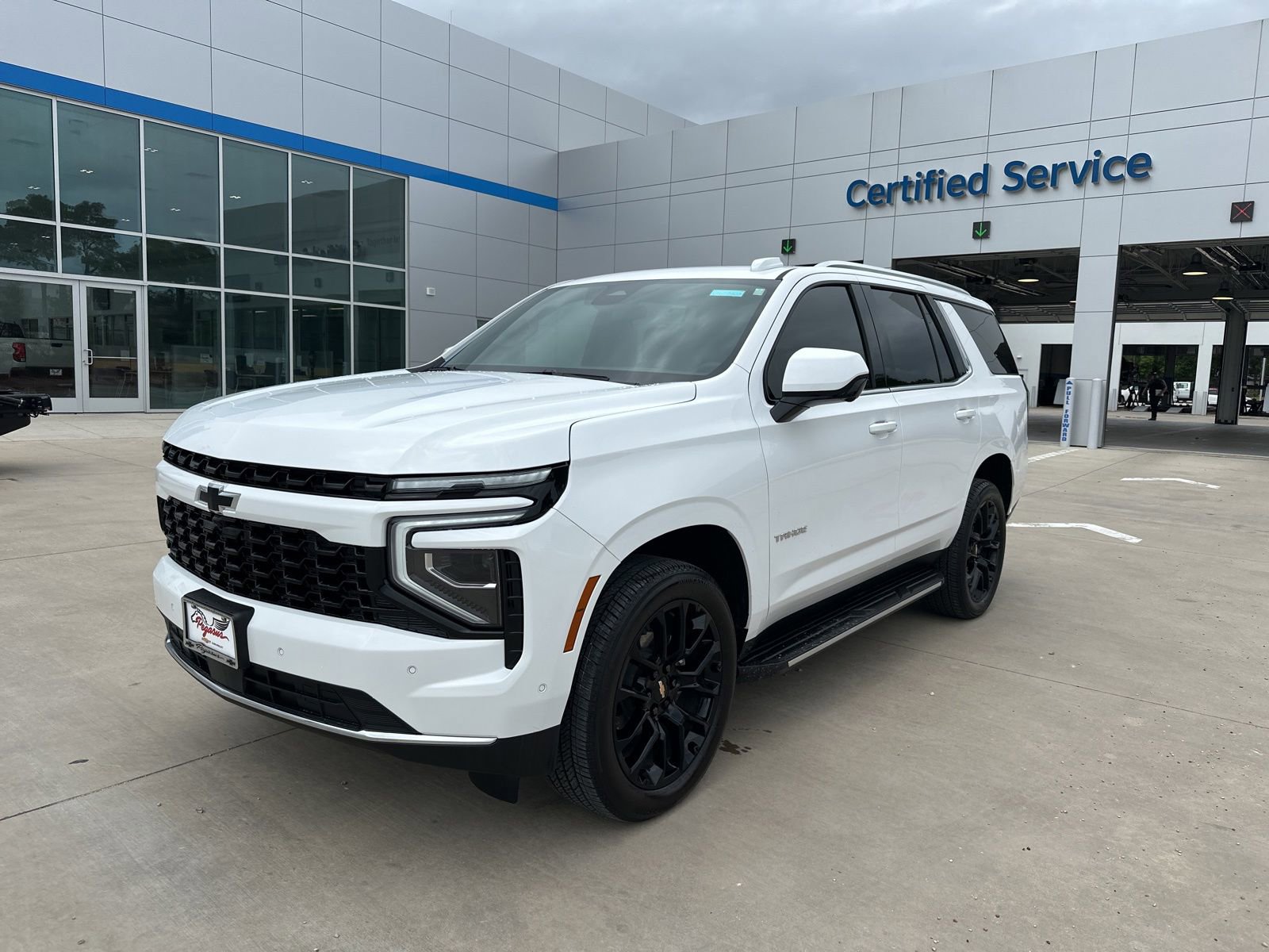 Certified 2025 Chevrolet Tahoe LS RWD image 1