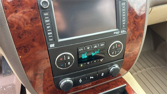 Used 2014 Chevrolet Tahoe LTZ image 20