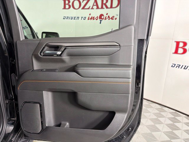 Used 2023 GMC Sierra 1500 AT4 w/ Technology Package AWD/4WD image 41