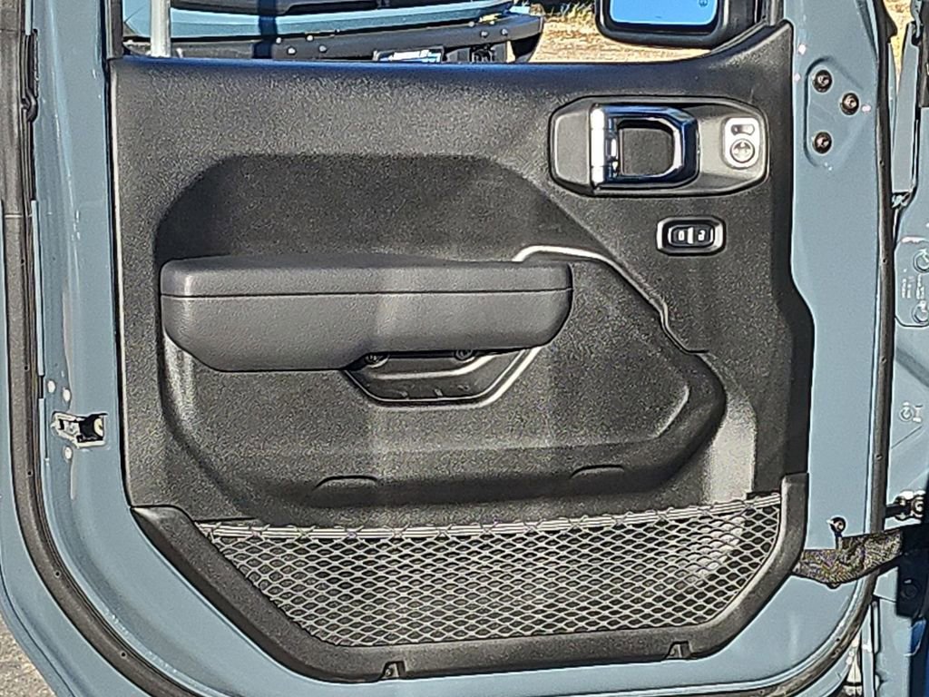 New 2025 Jeep Wrangler Unlimited Rubicon w/ Convenience Group image 27