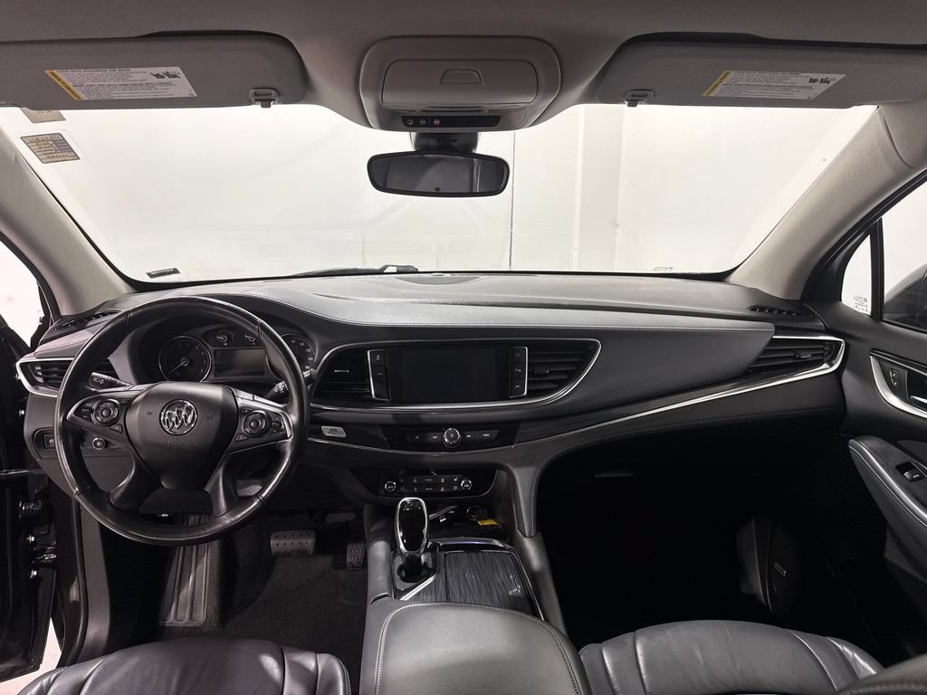 Used 2018 Buick Enclave Premium AWD/4WD image 2