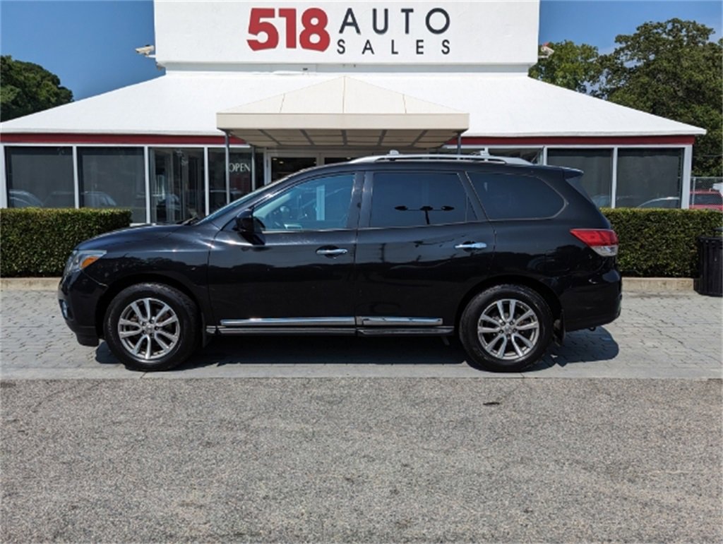 Used 2015 Nissan Pathfinder SL w/ Cargo Package
