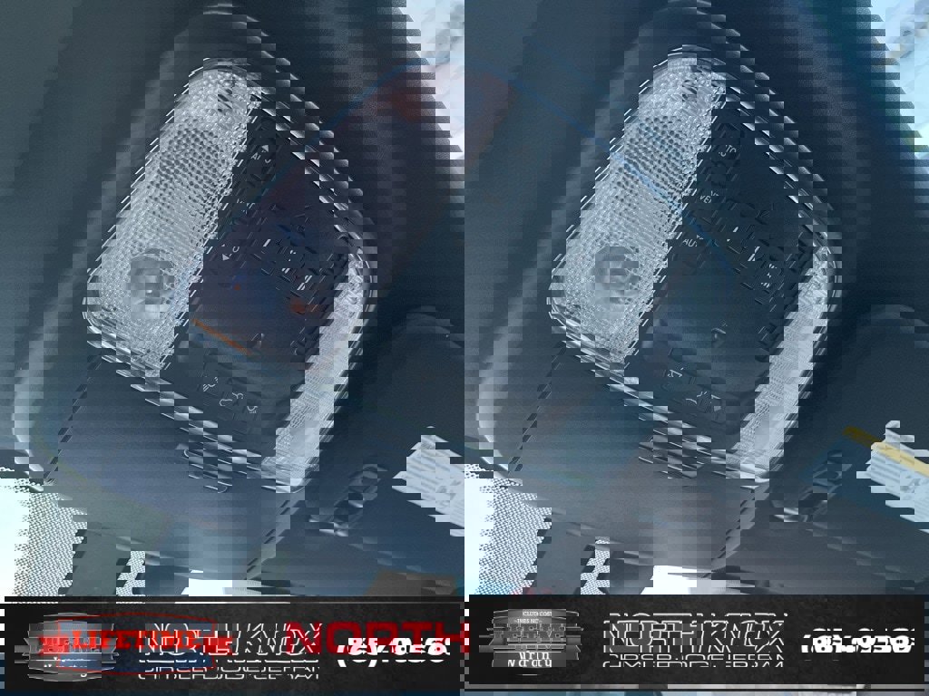 Used 2021 Jeep Grand Cherokee Laredo X image 12