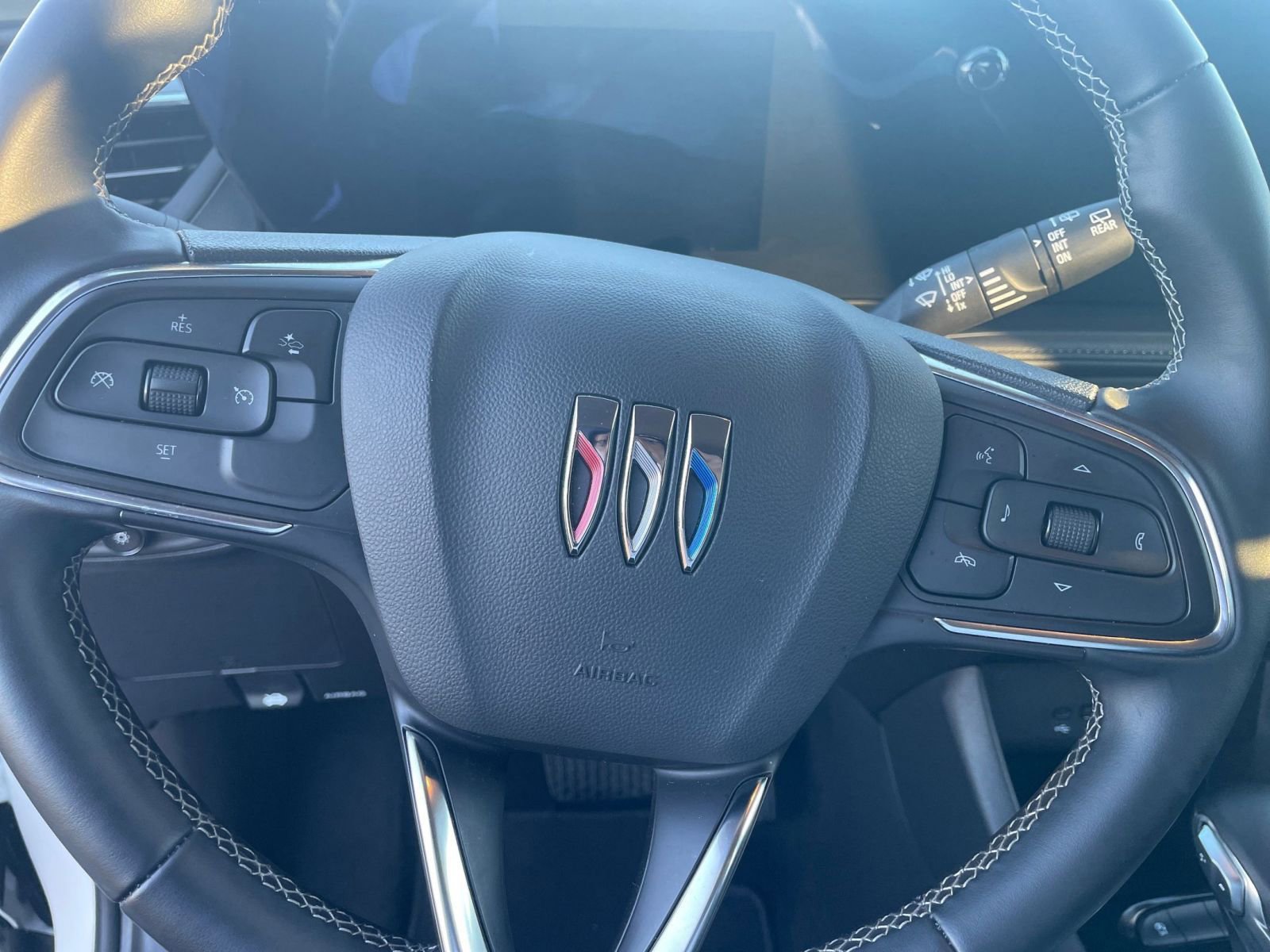 Used 2025 Buick Encore GX Preferred image 28