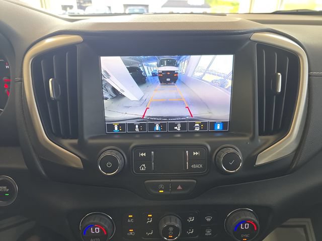 Used 2023 GMC Terrain Denali w/ Denali Premium Package AWD/4WD image 17