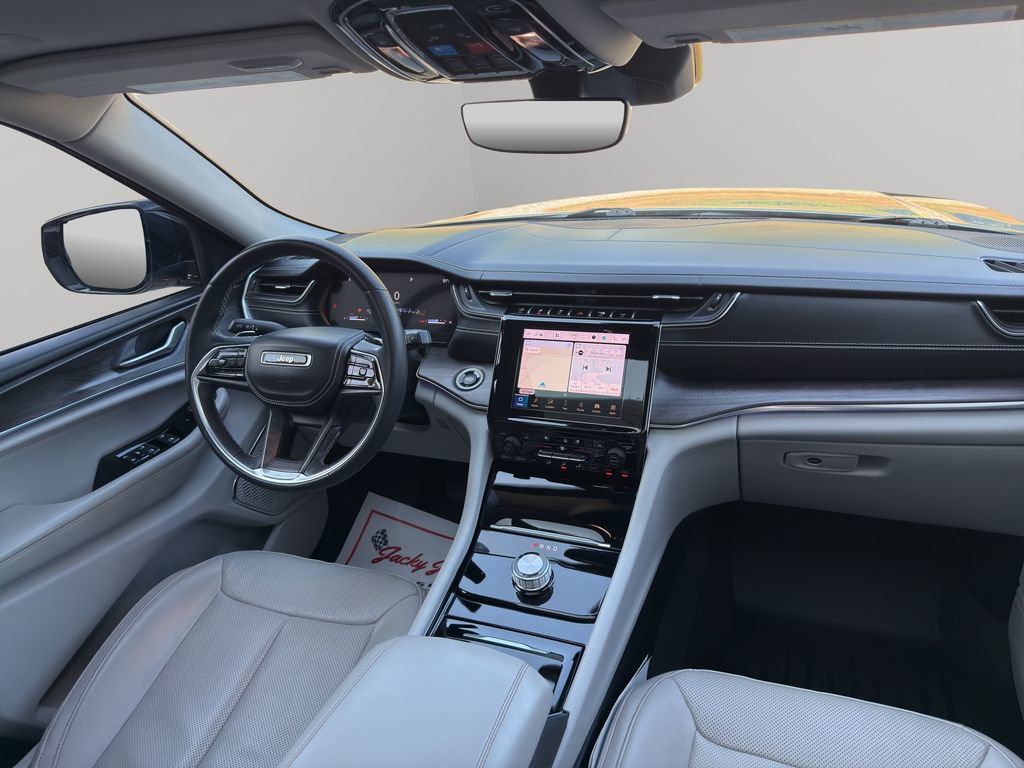 Used 2022 Jeep Grand Cherokee Overland RWD image 19