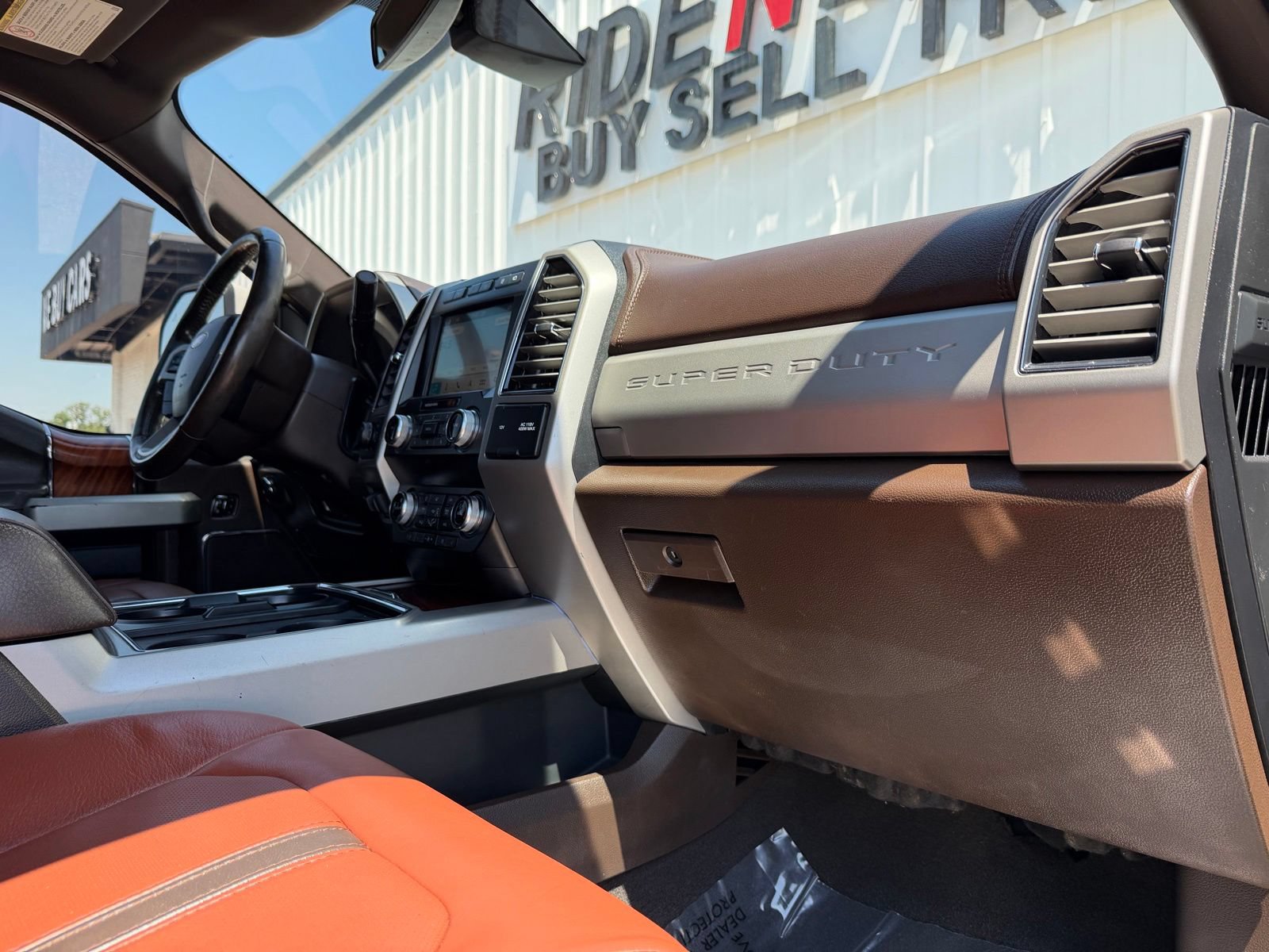 Used 2019 Ford F250 King Ranch w/ King Ranch Ultimate Package AWD/4WD image 22