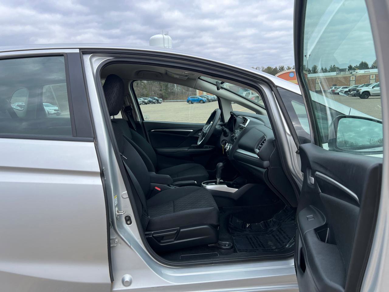 Used 2015 Honda Fit LX image 36