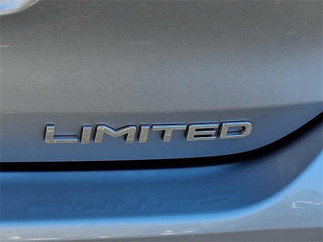 Used 2024 Toyota Highlander Limited image 32