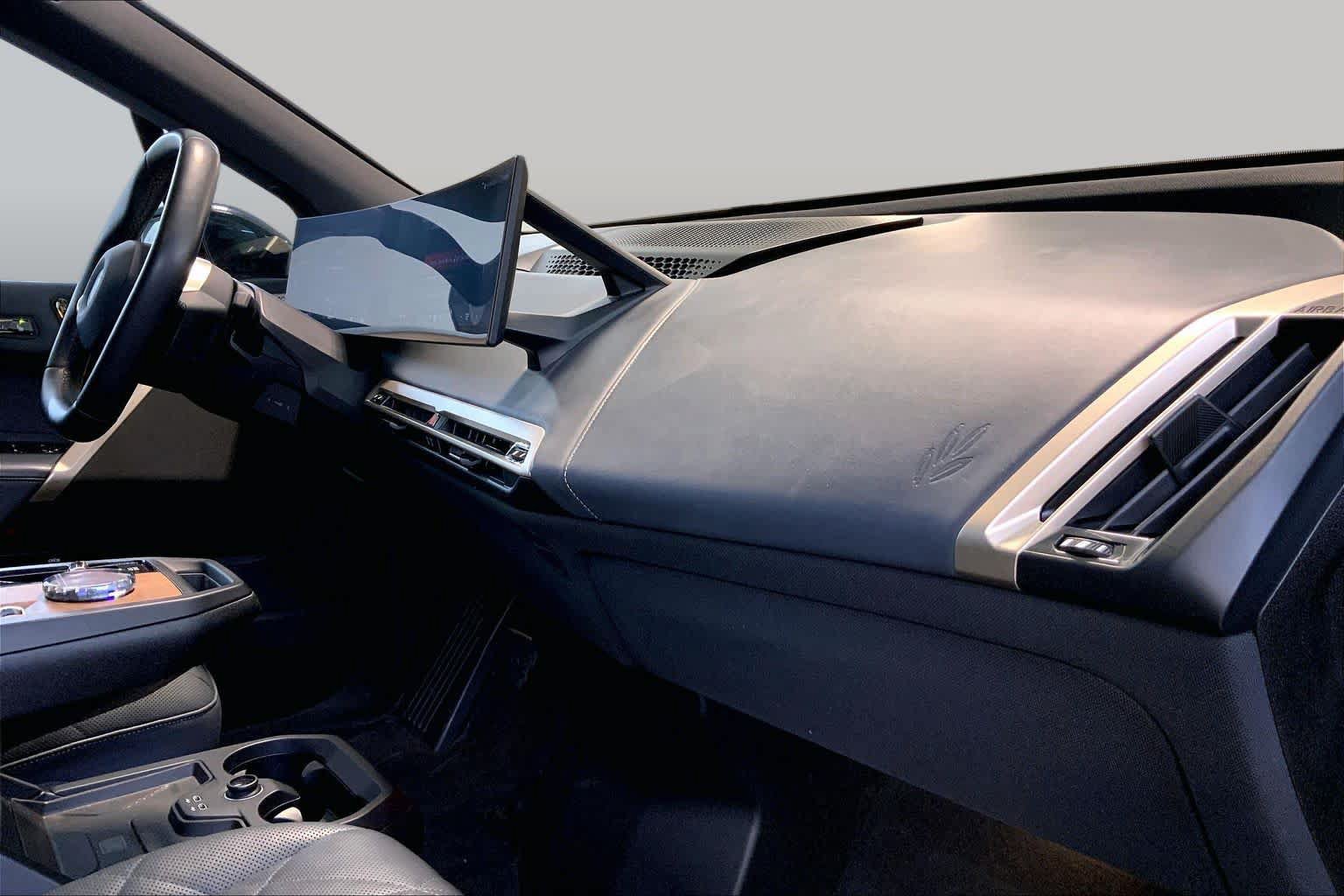 Used 2024 BMW iX M60 AWD/4WD image 18