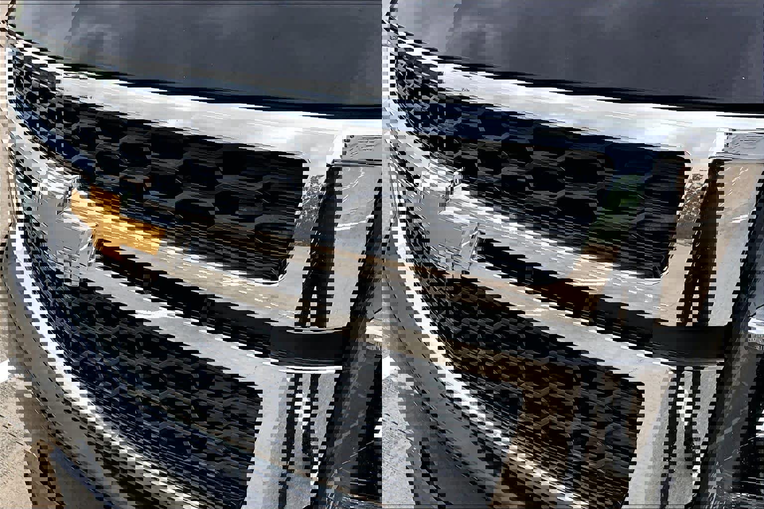 Used 2015 Chevrolet Tahoe LT w/ Texas Edition image 28