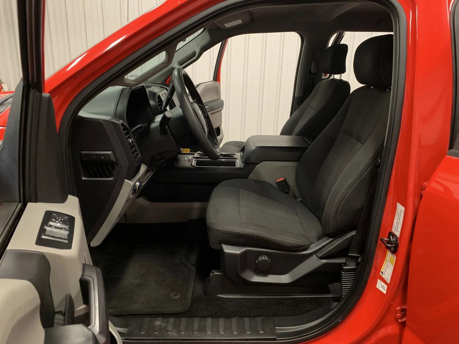 Used 2017 Ford F150 XL w/ Equipment Group 101A Mid image 37