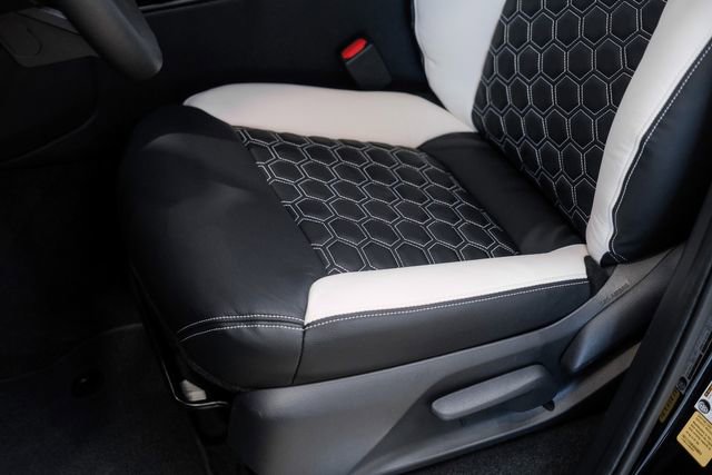 Used 2025 Toyota Land Cruiser image 48