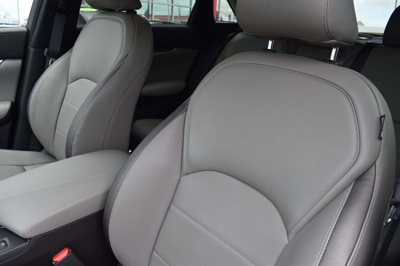 Used 2023 INFINITI QX50 Luxe FWD image 27