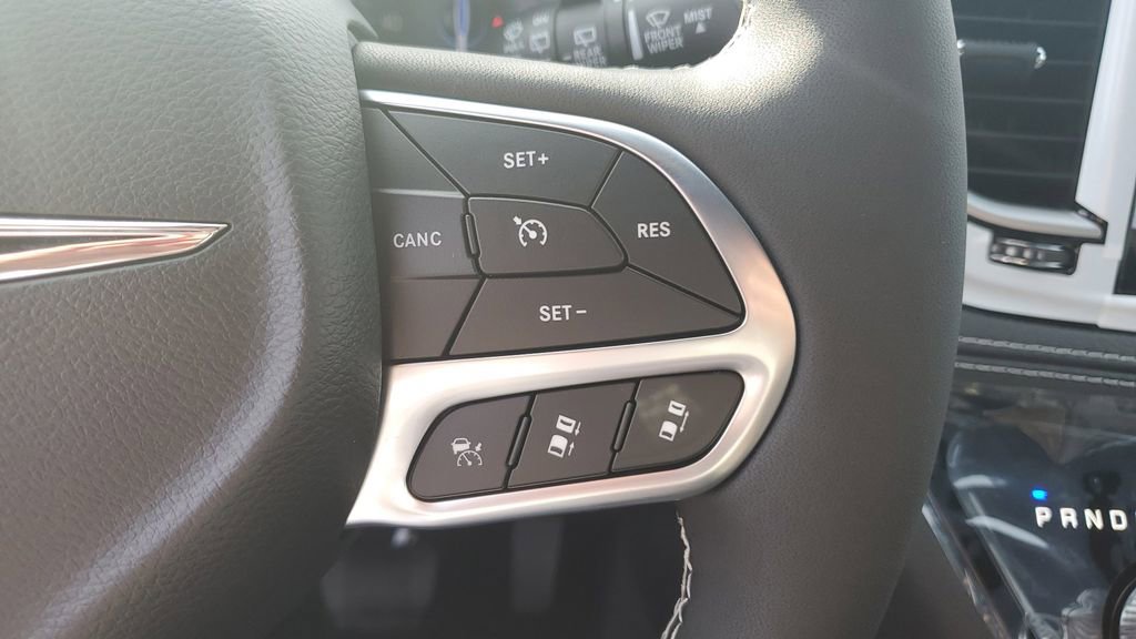 New 2026 Chrysler Pacifica Select image 29