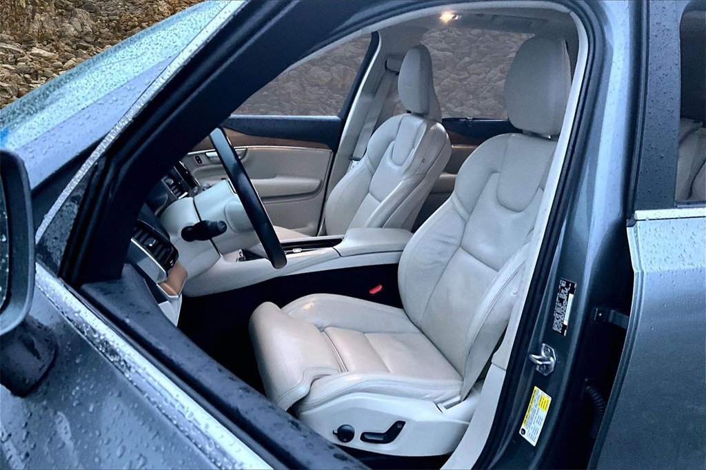 Used 2019 Volvo XC90 T6 Inscription w/ Protection Package image 22