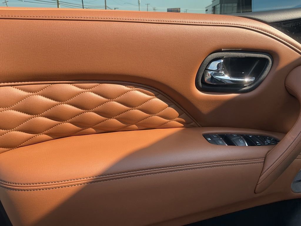 Used 2021 INFINITI QX80 Sensory w/ All-Season Package image 10