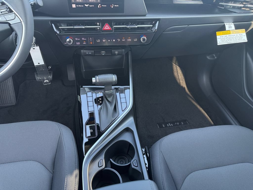 New 2026 Kia Niro LX FWD image 11