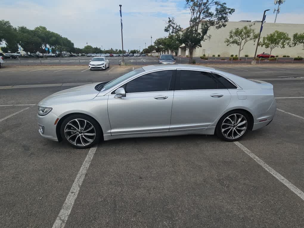 Used 2019 Lincoln MKZ Reserve w/ Reserve Plus Package FWD image 4