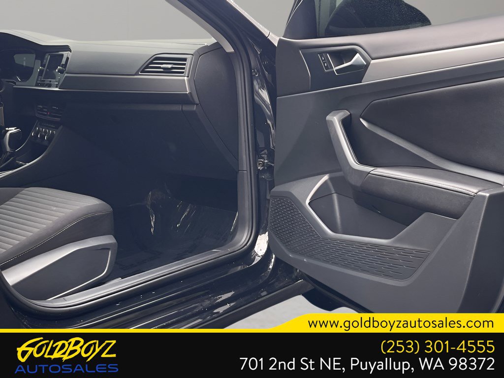 Used 2023 Volkswagen Jetta S image 33