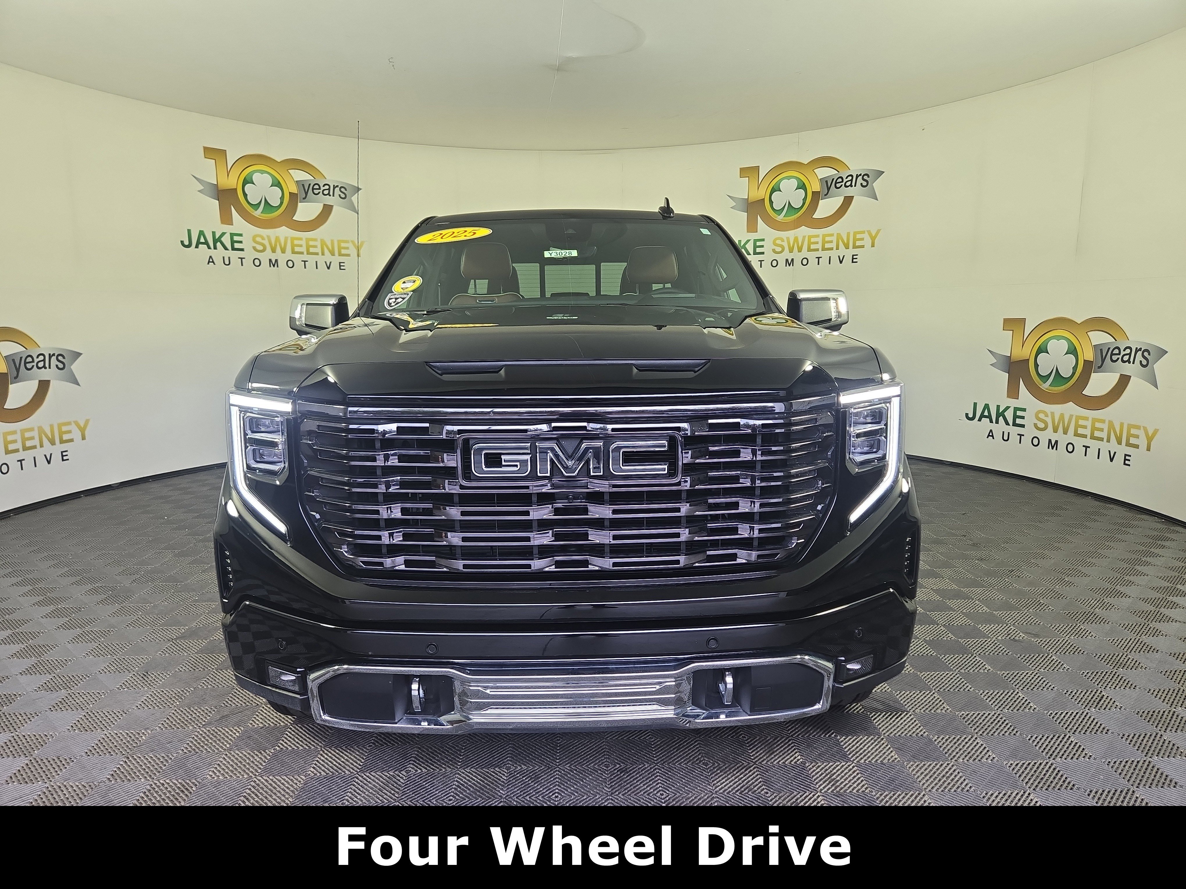 Used 2025 GMC Sierra 1500 Denali Ultimate image 2