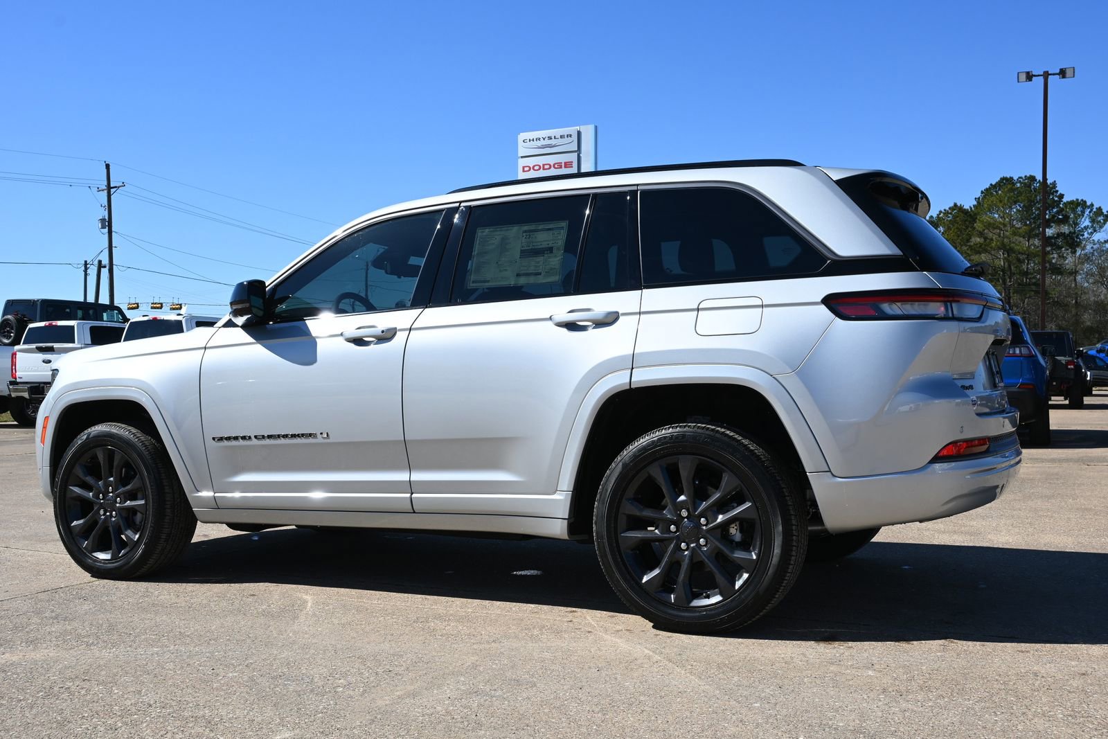 New 2026 Jeep Grand Cherokee Limited image 2