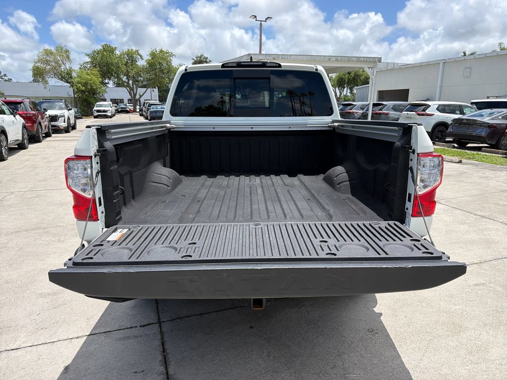 Certified 2024 Nissan Titan SV w/ SV Convenience Package AWD/4WD image 34
