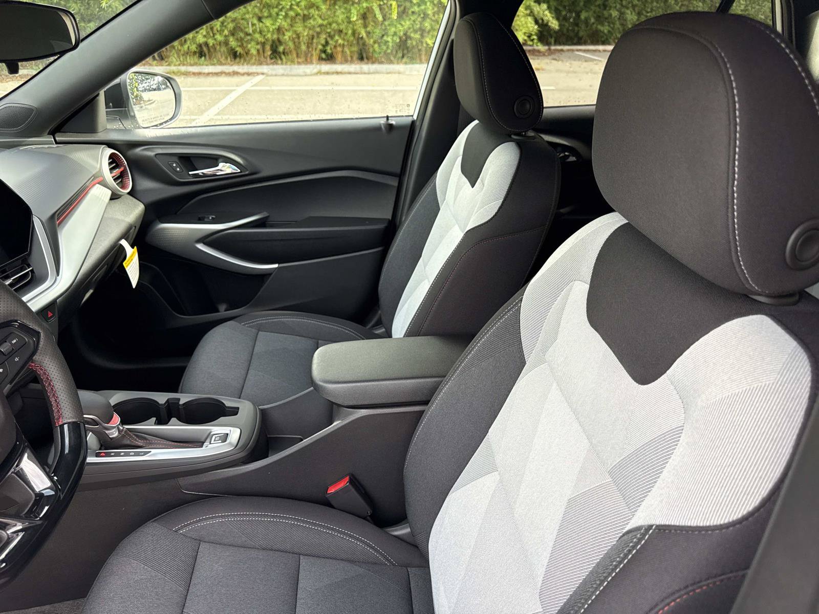 New 2026 Chevrolet Trax RS w/ Sunroof Package FWD image 20