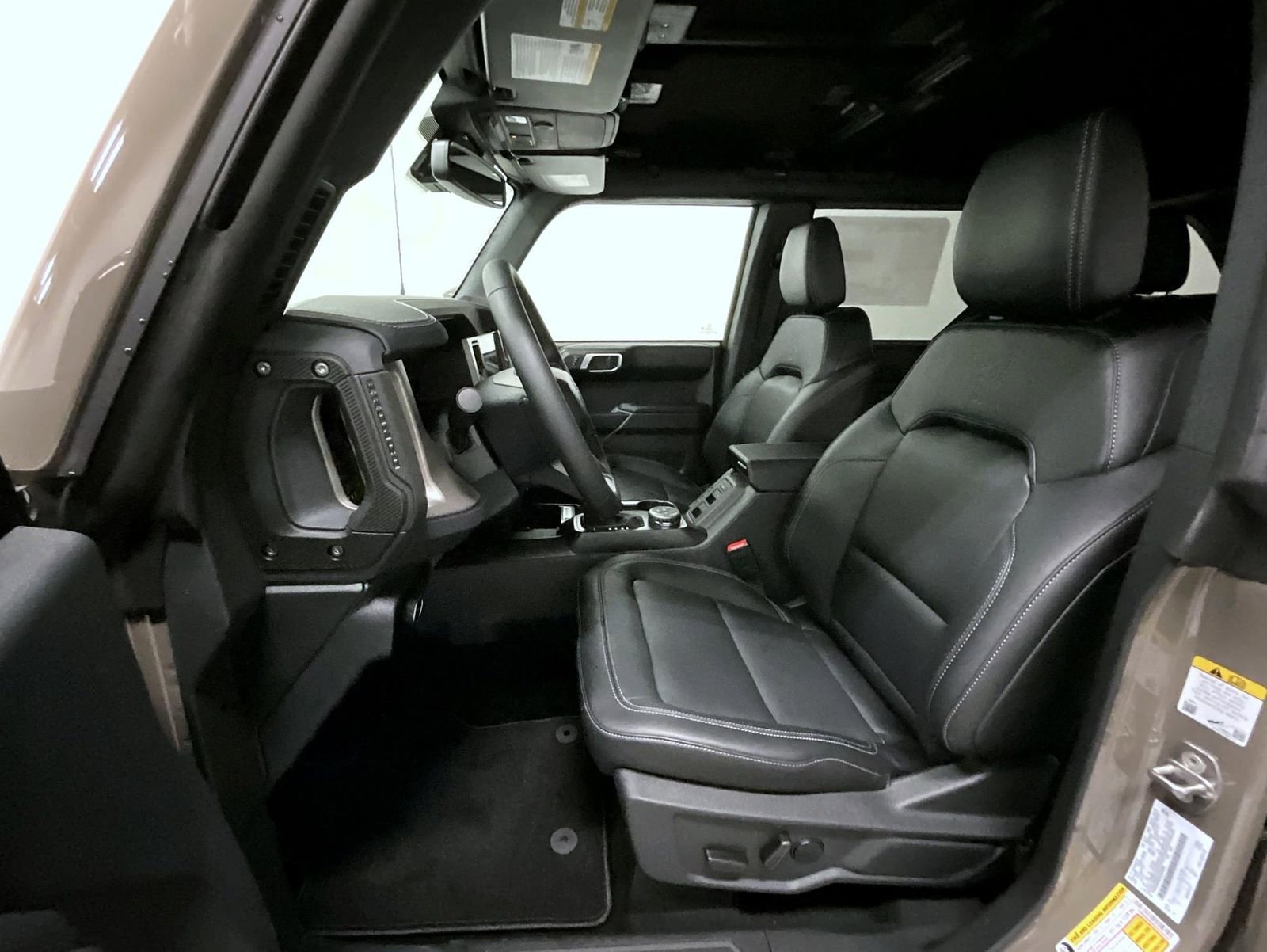 New 2025 Ford Bronco Outer Banks image 11