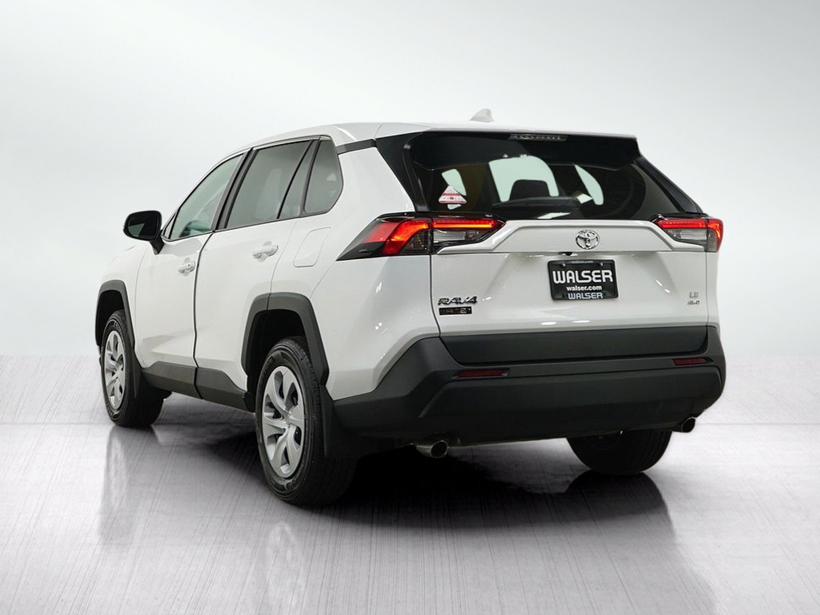 Used 2025 Toyota RAV4 LE AWD/4WD image 3