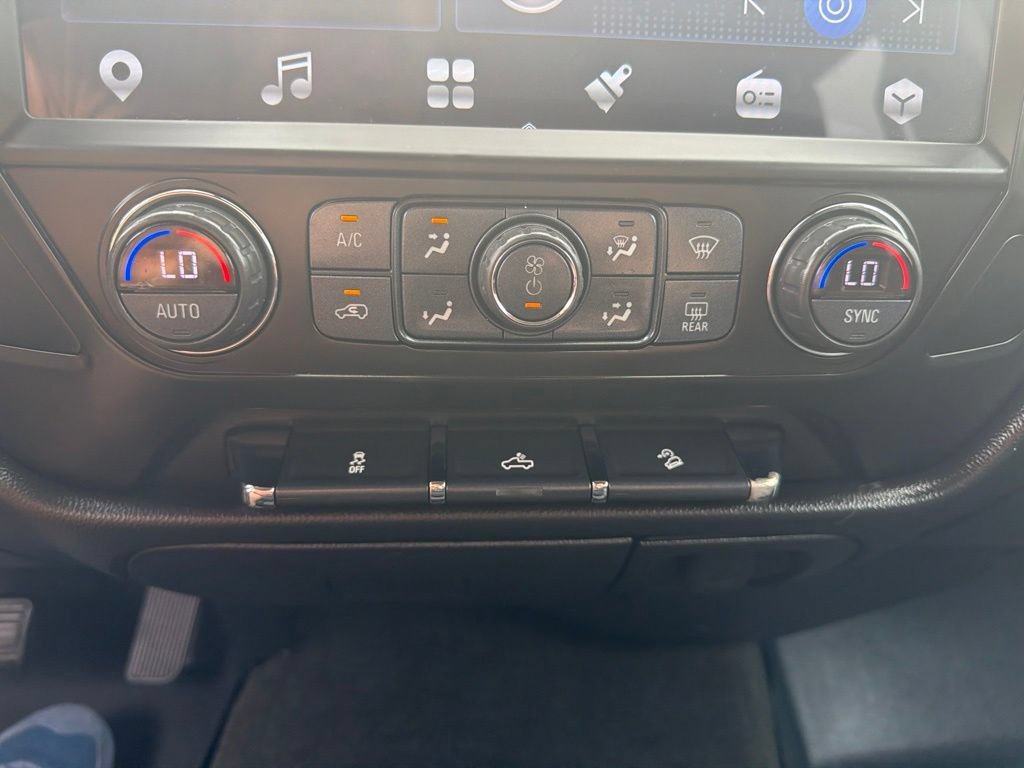 Used 2018 Chevrolet Silverado 1500 LT w/ All Star Edition AWD/4WD image 23
