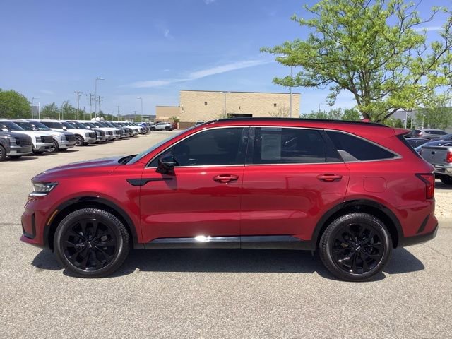 Used 2022 Kia Sorento SX AWD/4WD image 2