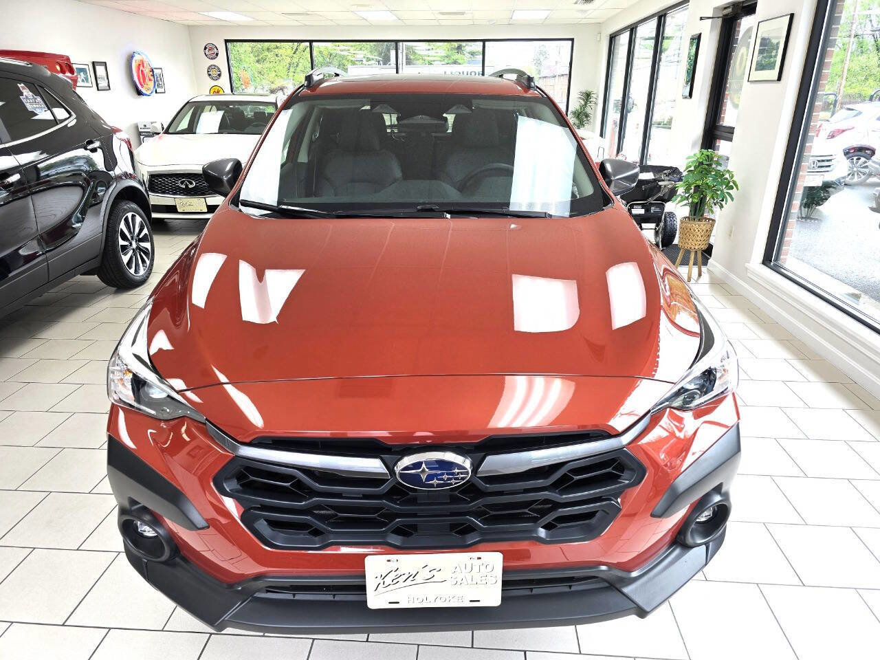Used 2024 Subaru Crosstrek 2.0i Premium AWD/4WD image 2