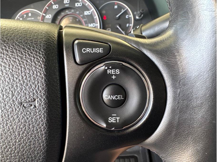 Used 2013 Honda Accord EX-L image 17