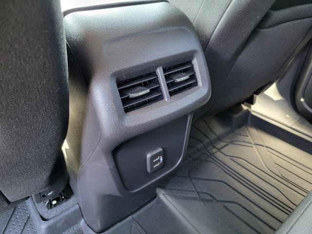 Used 2024 Chevrolet Equinox LT w/ LPO, Floor Liner Package FWD image 30