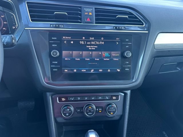 Certified 2021 Volkswagen Tiguan SEL w/ 3rd Row Seat Package image 24