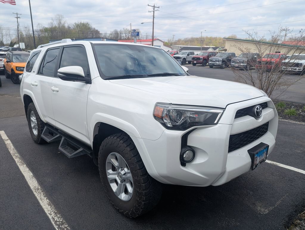 Used 2018 Toyota 4Runner SR5 Premium image 4