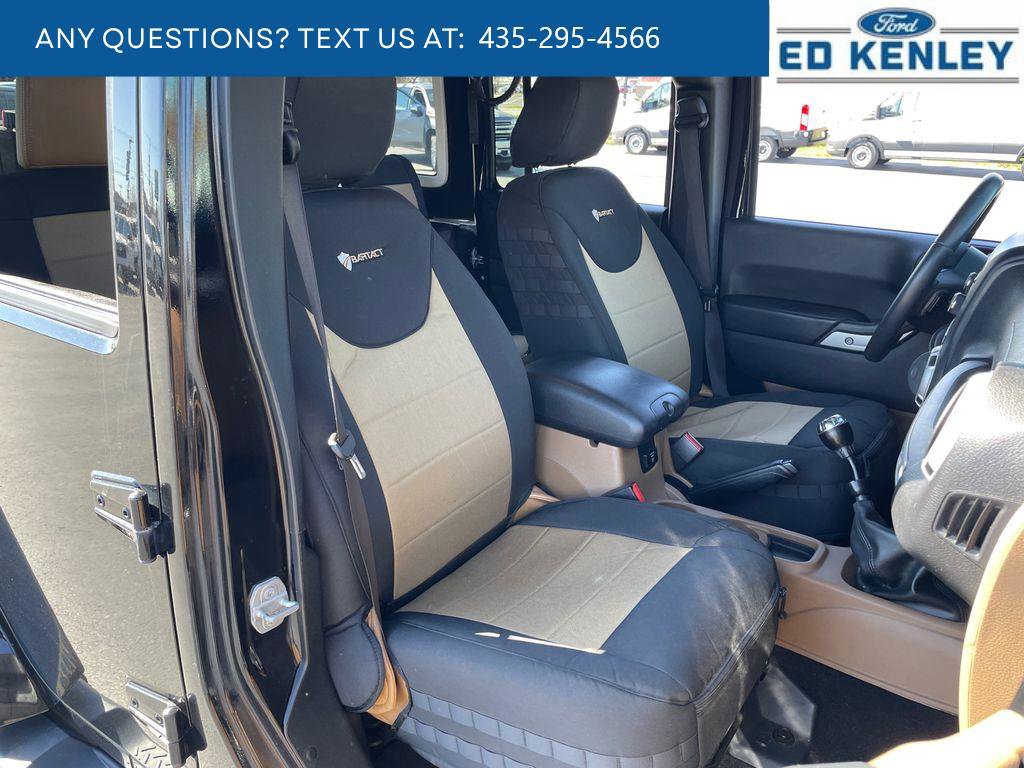 Used 2015 Jeep Wrangler Unlimited Sahara w/ Dual Top Group image 22