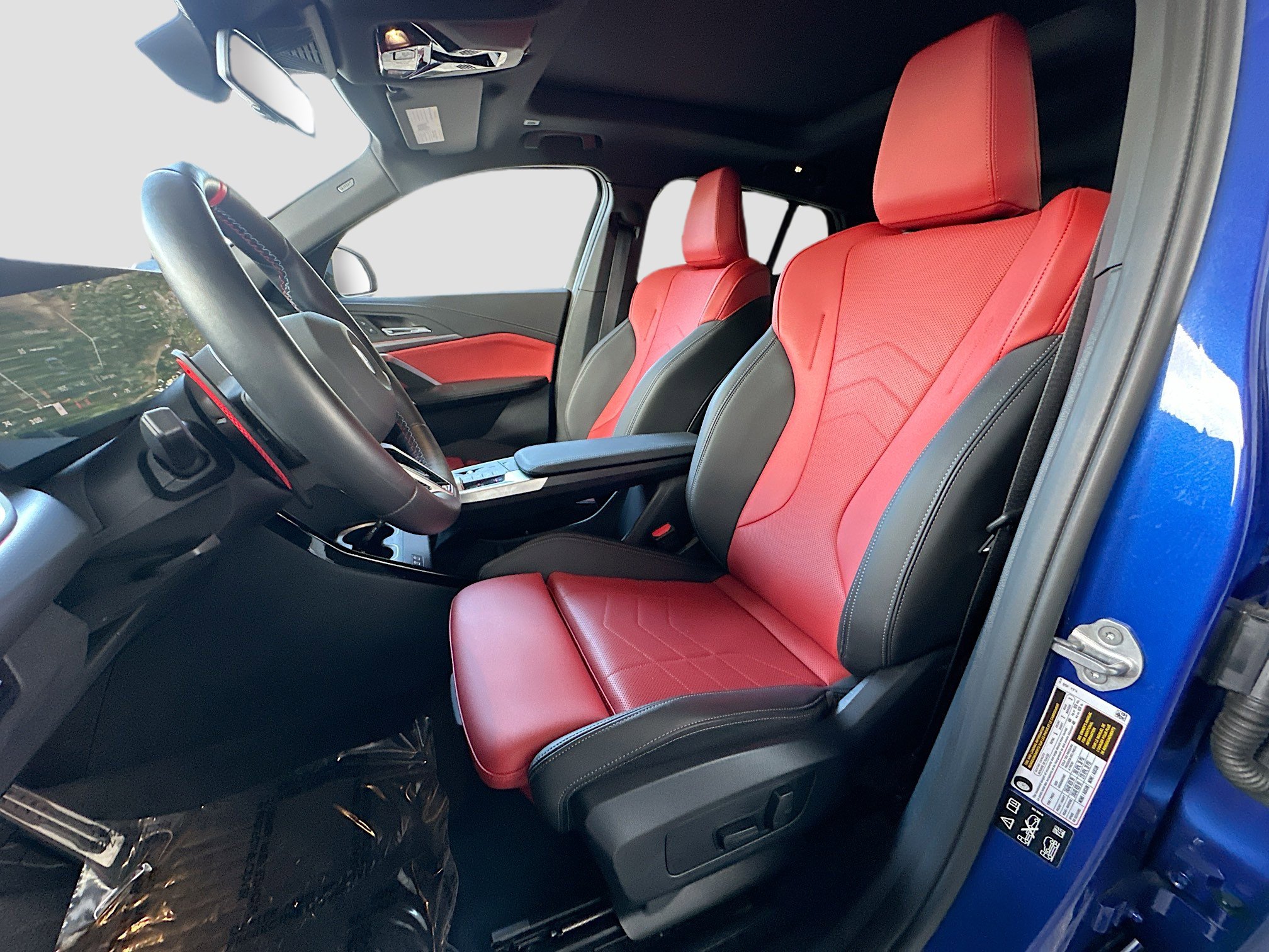 Certified 2025 BMW X2 M35i w/ Premium Package image 21