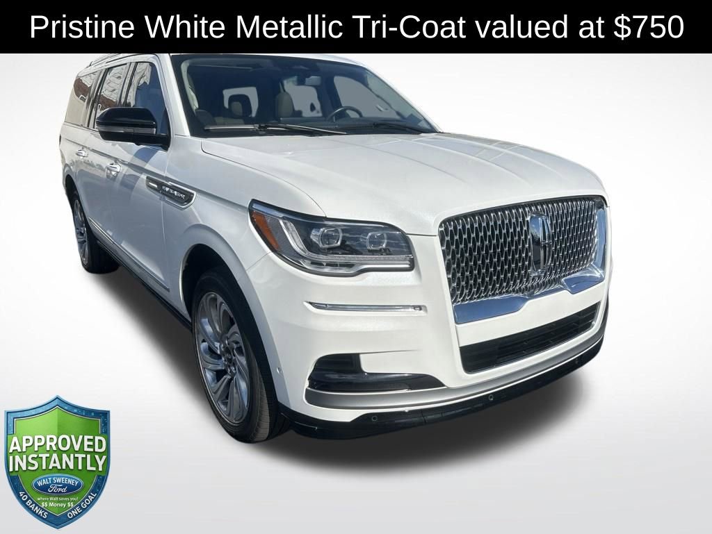 Used 2024 Lincoln Navigator L Reserve AWD/4WD image 1