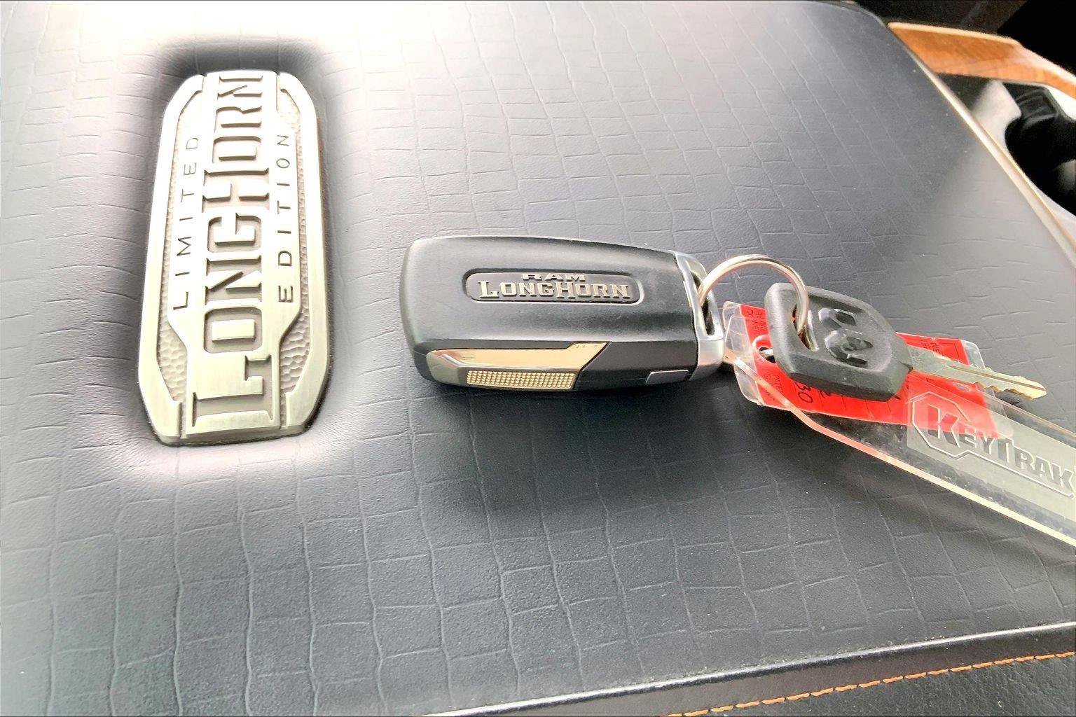 Used 2022 RAM 1500 Limited AWD/4WD image 12